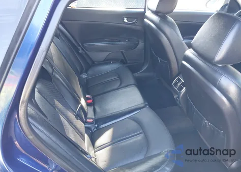 2016 Kia Optima Ex z USA, uszkodzony, nr VIN 5XXGU4L33GG011468